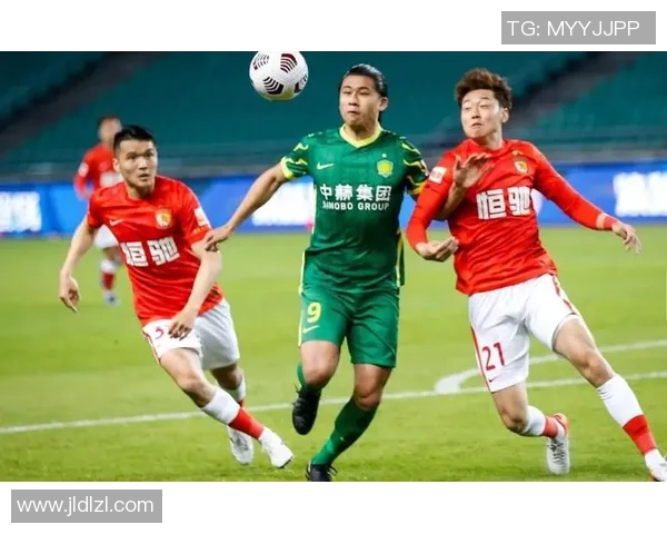 西安篮球队以54分稳居大师赛积分榜首位展现强劲实力